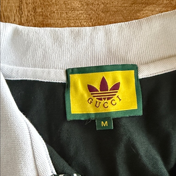 Gucci Men's Polo in Green with White Logo Pattern - Picture 4 of 6